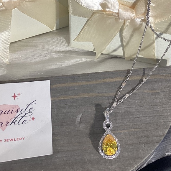 💛Elegant “Yellow Canary CZ Diamond Teardrop Halo Silver Necklace - Picture 13 of 17